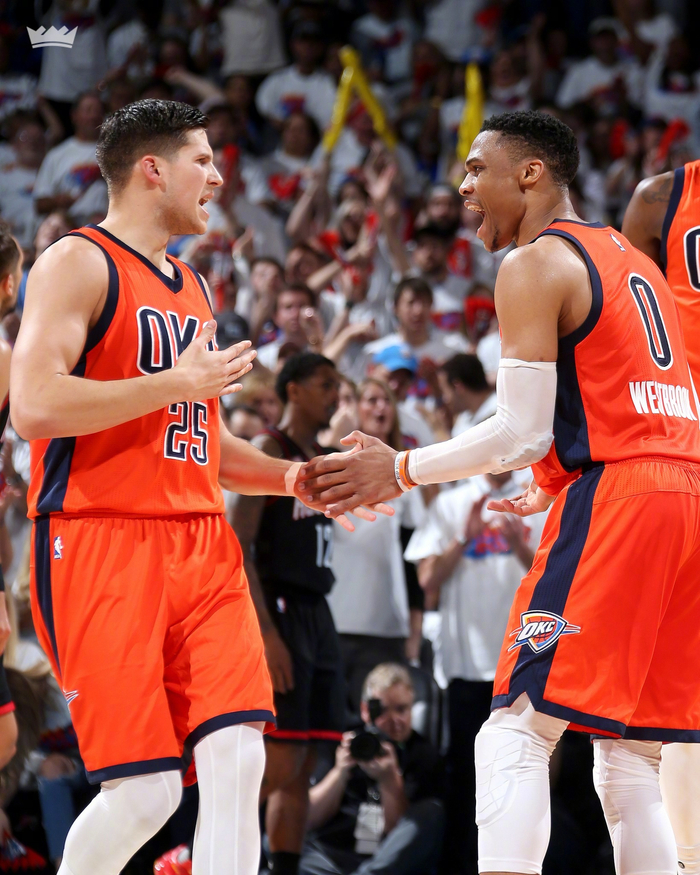 洛杉矶只有一个皇，那就是里皇（洛城唯有一皇，名曰里皇）