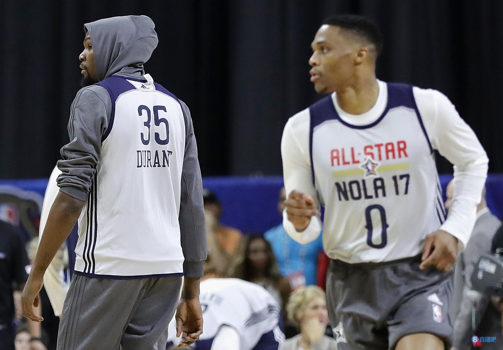 梁靖崑一脸沮丧令人心疼！10-6手握赛点被逆转 腰椎伤病困扰他9个月（梁靖崑10-6握赛点仍被逆转，落寞神情惹人心酸；腰椎伤势缠身已9个月）