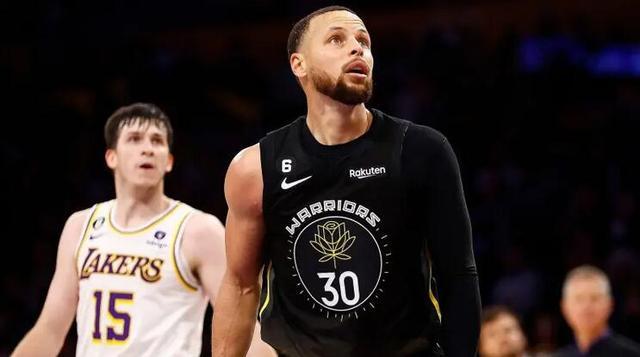 皇马战塞尔塔大名单：姆巴佩领衔，霍安-马丁内斯在列（皇马出征塞尔塔名单公布：姆巴佩压阵，霍安-马丁内斯入选）