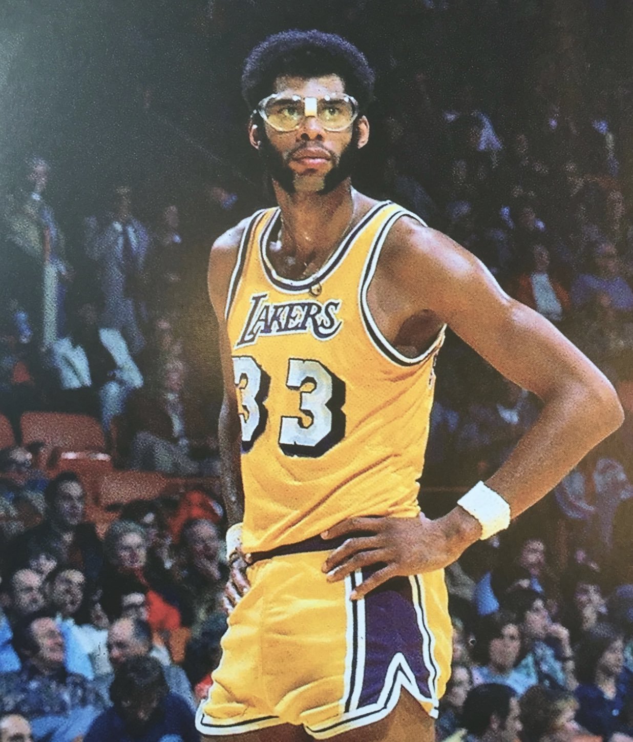 球星赛后感谢队友：这是团队的胜利（球星赛后致谢队友：胜利属于整个团队）