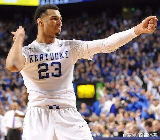 凯恩不激活解约条款，世界杯后与拜仁谈续约（凯恩不触发解约条款，世界杯后与拜仁开启续约谈判）