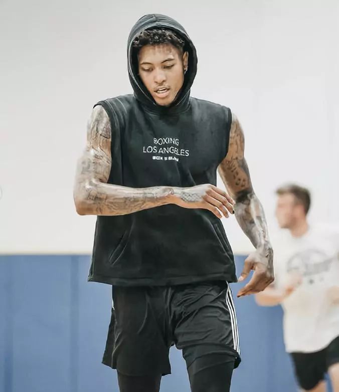 斯基拉丨米兰球探现场考察萨索洛两后卫（斯基拉：米兰球探赴现场考察萨索洛两名后卫）