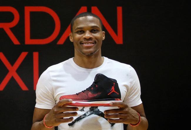 埃贝尔：卡尔无大碍；我们对格纳布里战阿森纳时复出保持乐观（埃贝尔：卡尔问题不大，乐观格纳布里可在对阵阿森纳时复出）