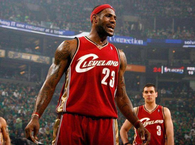 德转列自由转会身价前10：姆巴佩1.8亿欧第1，梅西8000万第2（德转自由球员身价前十：姆巴佩1.8亿欧领跑，梅西8000万居次）